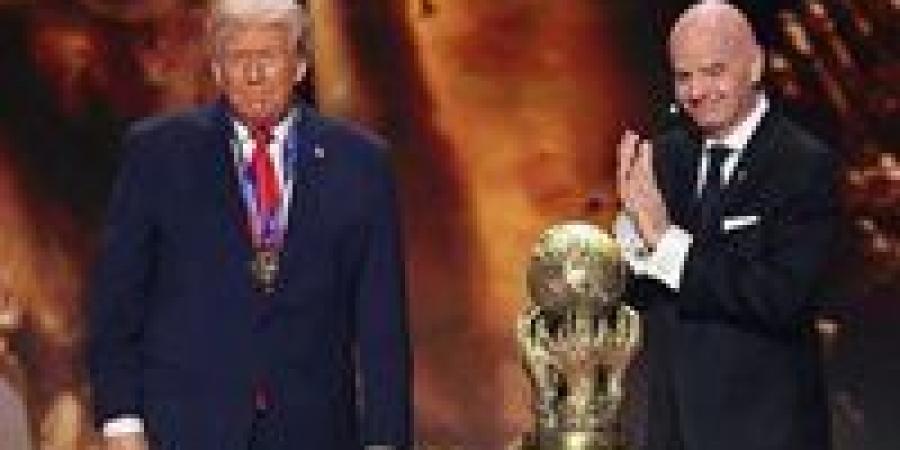 قبل
      ساعات
      من
      افتتاح
      كأس
      العالم..
      صراعات
      سياسية
      تهدد
      نجاح
      أكبر
      حدث
      رياضي
      عالمي