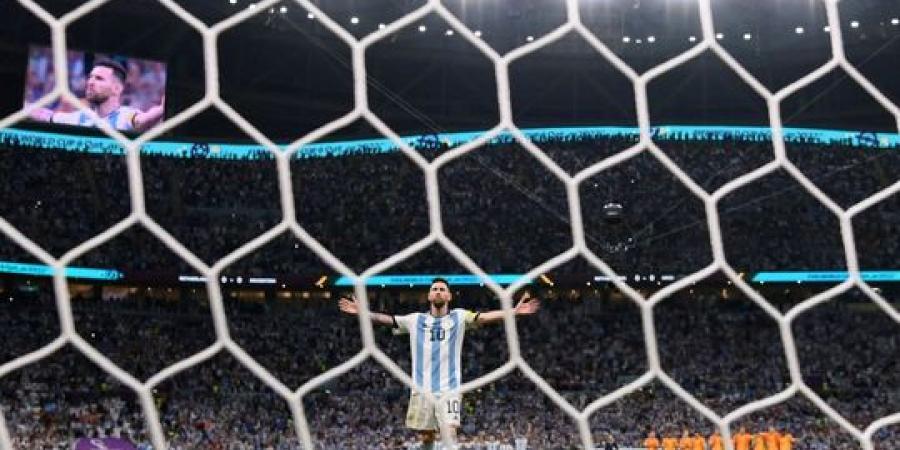 ميسي
      ورونالدو
      وأوشوا
      يتصدرون
      المشهد..
      أكثر
      اللاعبين
      ظهورًا
      في
      تاريخ
      كأس
      العالم