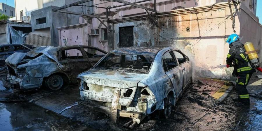 البحرين.. إصابة طفلة جراء الهجمات الإيرانية.. واحتراق مركبات وتضرر منازل