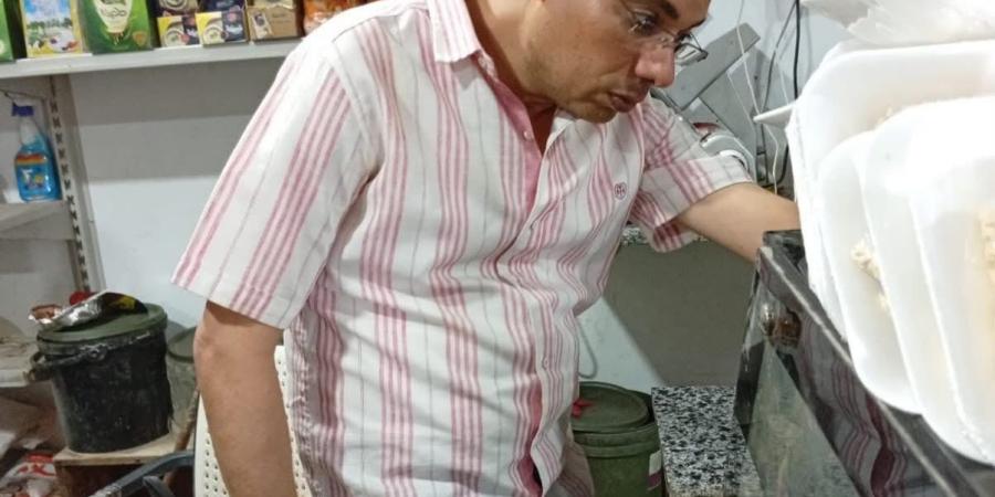 بعد
      عودتهم
      للرقابة
      على
      الأغذية
      ..
      صحة
      المنيا
      تشن
      حملة
      مكبرة
      على
      الأسواق
      بتفتيش
      6
      منشآت
      غذائية
      وتحرير
      10
      محاضر