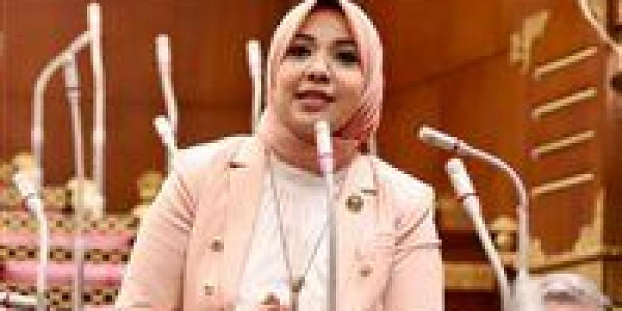 دينا
      هلالي
      تتقدم
      بمقترح
      لربط
      دورات
      التأهيل
      الأسري
      بإجراءات
      الزواج
      الرسمية
      لدعم
      استقرار
      الأسرة
      المصرية