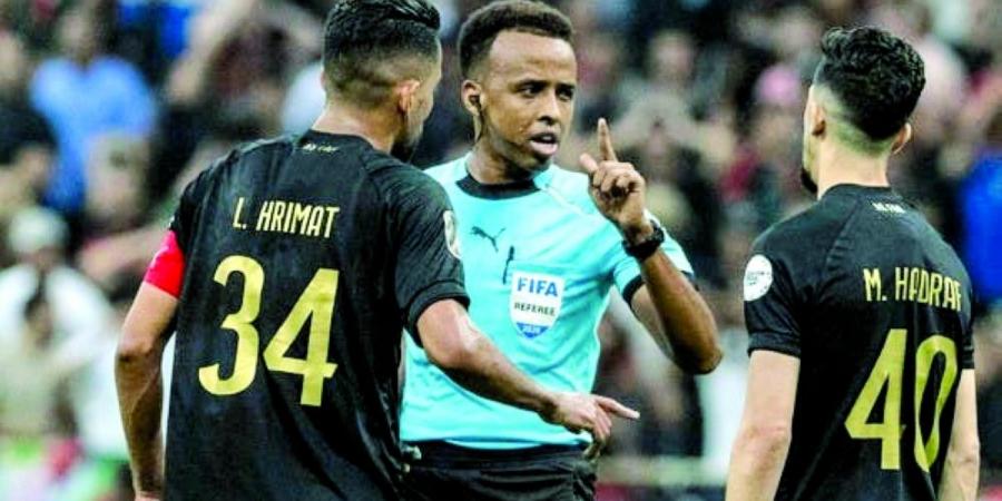 الحكم الصومالي عرتن يدير السوبر الأوروبي