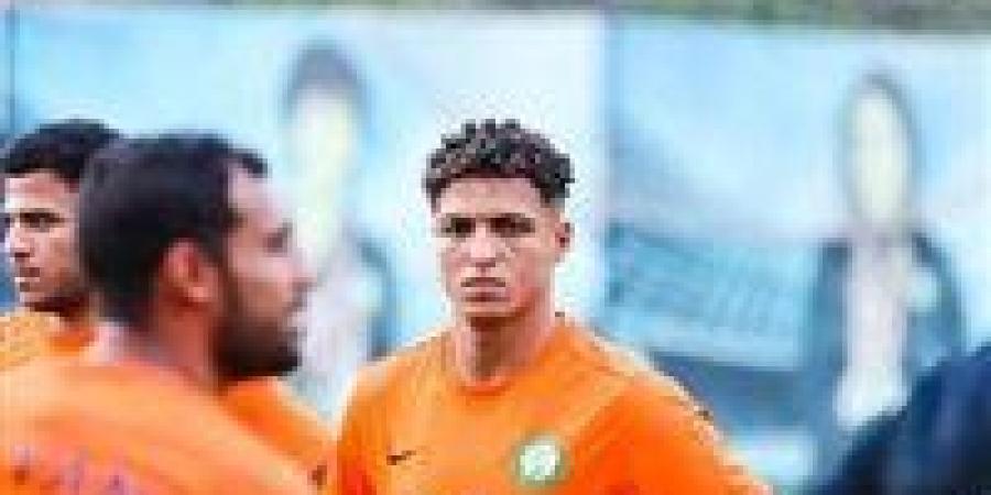 أحمد
      أمين
      أوفا
      لاعب
      البنك
      الأهلي:
      استمرار
      أيمن
      الرمادي
      "استقرار"..
      وإدارة
      البنك
      الأهلي
      "الأفضل"