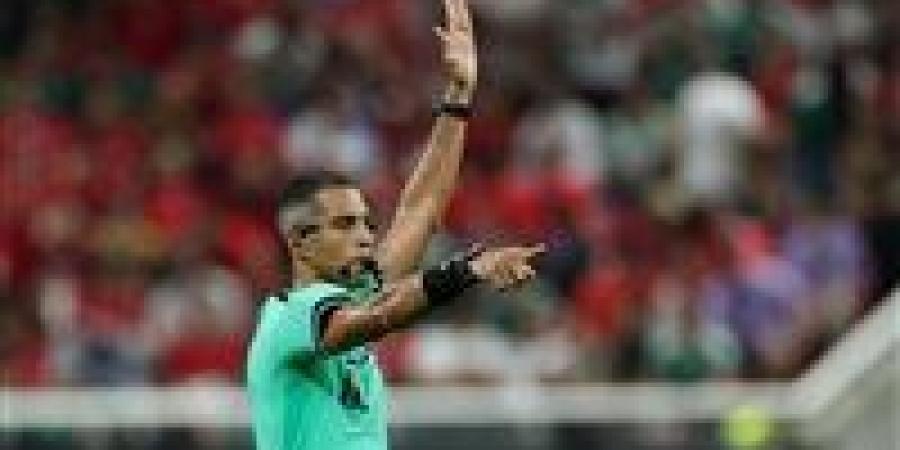 الظهور
      الثانى..
      أمين
      عمر
      وأبو
      الرجال
      ضمن
      طاقم
      حكام
      مباراة
      العراق
      والنرويج