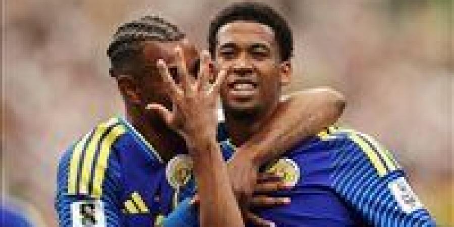 germany
      vs
      curaçao..
      ليفانو
      كومينينسيا
      يسجل
      أول
      هدف
      لـ
      منتخب
      كوراساو
      في
      تاريخ
      كأس
      العالم
      أمام
      ألمانيا