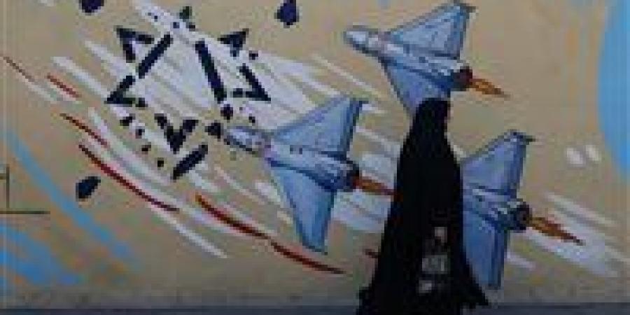 كواليس
      اللحظات
      الأخيرة
      قبل
      توقيع
      افتراضي
      لـ
      اتفاق
      السلام
      بين
      واشنطن
      وطهران