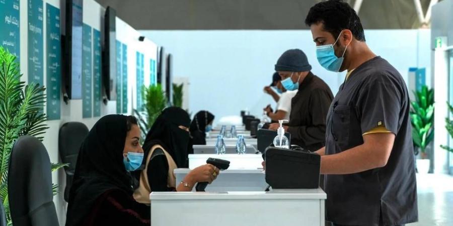 9 برامج حكومية تعزز تمكين الشباب