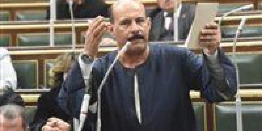 فتحي
      قنديل:
      نريد
      طبق
      البيض
      بسعر
      عادل
      للمواطن
      دون
      الإضرار
      بالمنتج..
      والتوازن
      هو
      الحل