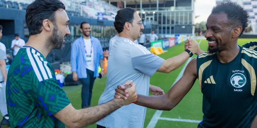 وزير الرياضة يشهد اللمسات الأخيرة للأخضر قبل مواجهة الأوروغواي في افتتاح مشواره بكأس العالم 2026