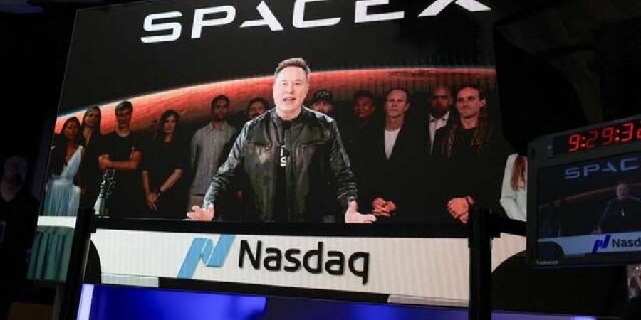 القيمة
      السوقية
      لـ"SpaceX"
      تتجاوز
      "مايكروسوفت"
      وتصبح
      رابع
      أكبر
      شركة
      أمريكية