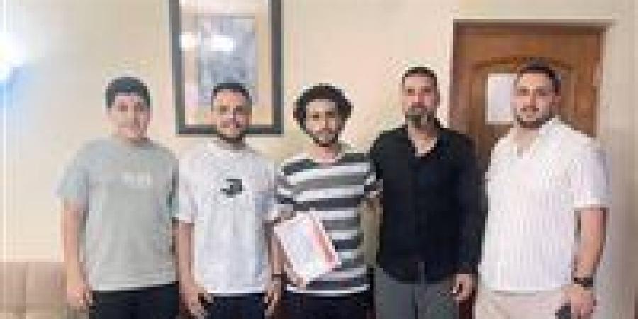 سبورتنج
      سيتي
      يضم
      محمد
      السيسي
      لاعب
      وسط
      كفرالشيخ
      موسمين