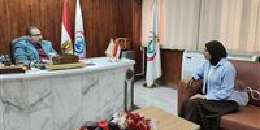 بتكلفة
      تخطت
      الـ
      500
      مليون
      جنيه
      ..
      وكيل
      الصحة
      بالشرقية
      لـ
      تحيا
      مصر
      :
      قريباً
      سيتم
      الافتتاح
      الرسمي
      لمستشفي
      الرمد
      الجديد