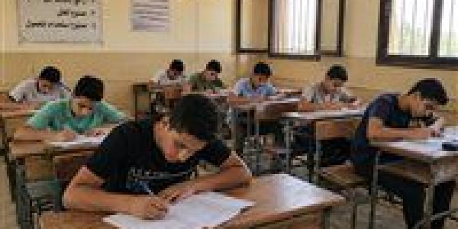الحبس
      7
      سنوات
      وغرامة
      200
      ألف
      جنيه..
      عقوبات
      مشددة
      لمواجهة
      الغش
      وتسريب
      الامتحانات