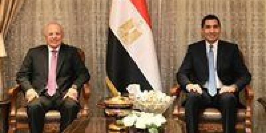 هاني
      أبو
      ريدة
      يهنئ
      جوهر
      نبيل
      بانتخابه
      رئيسًا
      للجنة
      الحكومية
      الدولية
      للتربية
      البدنية
      والرياضة
      باليونسكو