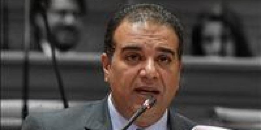 النائب
      أحمد
      السنجيدي:
      تسليم
      السيارات
      لغير
      المؤهلين
      والقصر
      يستوجب
      تغليظ
      العقوبات
      لـ
      حماية
      الأرواح