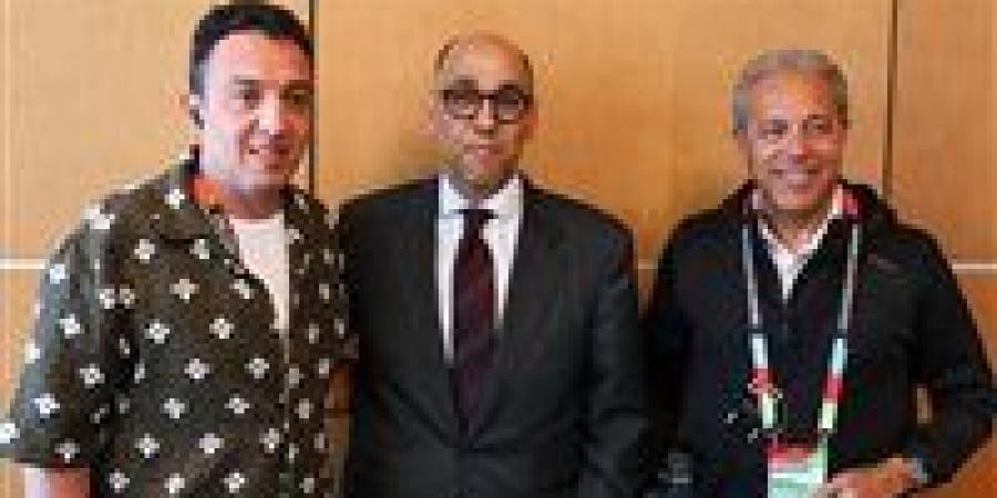 سفير
      مصر
      في
      كندا
      يستقبل
      بعثة
      منتخب
      الوطني
      استعداداً
      لمواجهة
      نيوزيلندا
      فى
      كأس
      العالم