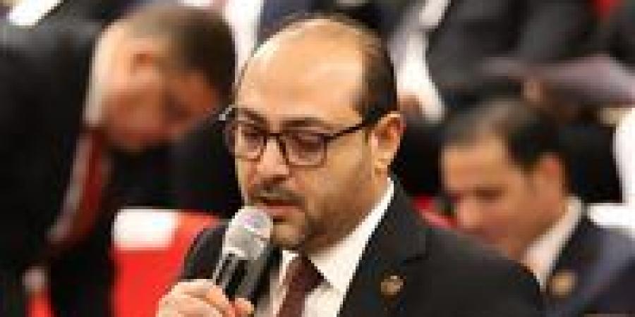 النائب
      محمد
      مصطفى
      كشر:
      وثيقة
      ملكية
      الدولة
      عززت
      دور
      القطاع
      الخاص
      وجذبت
      الاستثمارات