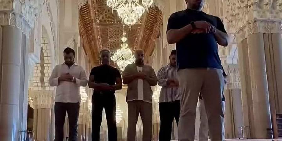 جيانكارلو
      إسبوزيتو
      يصلي
      مع
      أبطال
      فيلم
      7Dogs
      بعد
      نطقه
      الشهادتين