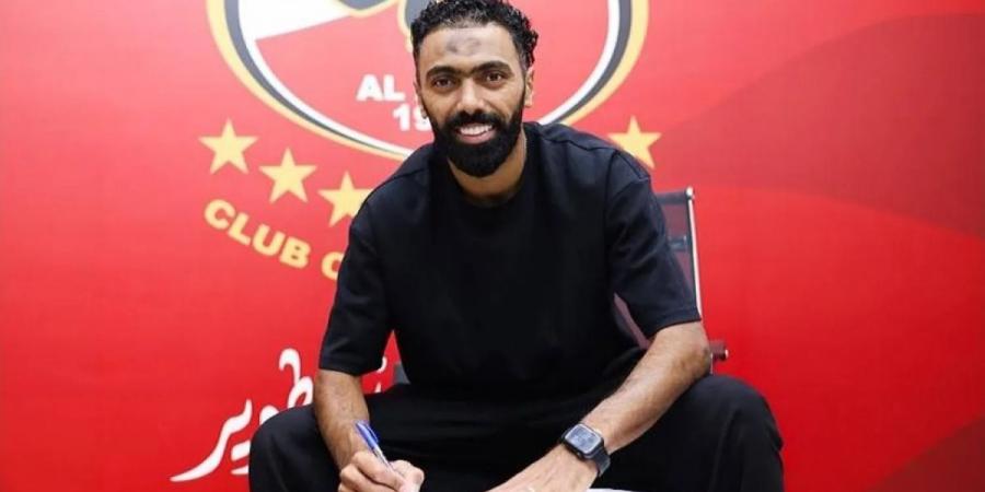الأهلي المصري يعلن تجديد عقد حسين الشحات