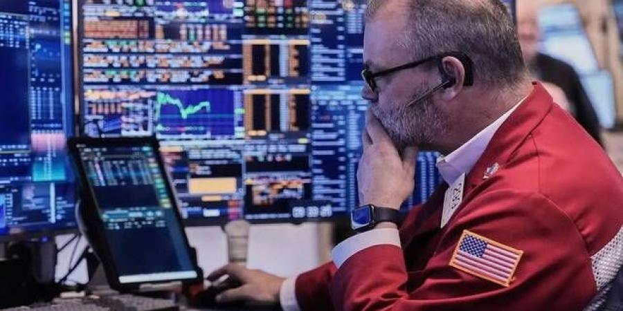 تراجع
      العقود
      الآجلة
      للأسهم
      الأمريكية
      طفيفًا
      مع
      ترقب
      محادثات
      السلام