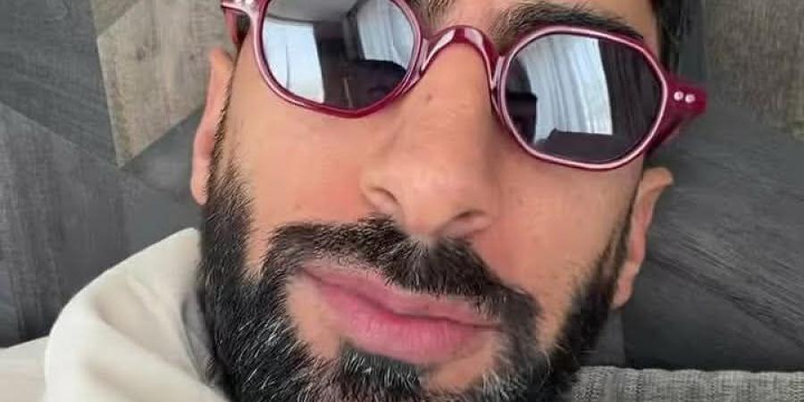 أنس
      بوخش
      يحتفل
      بفوز
      منتخب
      مصر
      ويتساءل:
      ماذا
      قيل
      للاعبين
      بين
      الشوطين؟