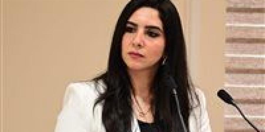 انفراجة
      في
      أزمة
      بيت
      شباب
      القاهرة..
      النائبة
      شذا
      أحمد
      حبيب
      تطالب
      بتخصيص
      مقر
      بديل
      وتطوير
      بيوت
      الشباب