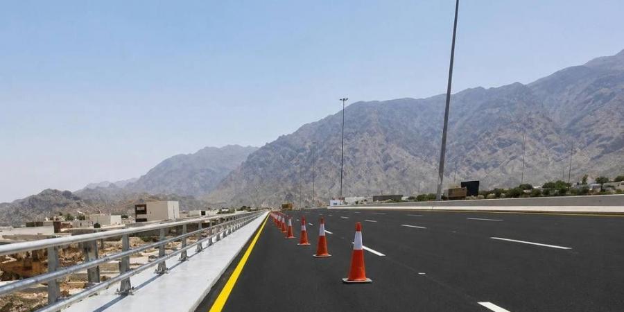 صيانة 89 جسرا بالعاصمة المقدسة