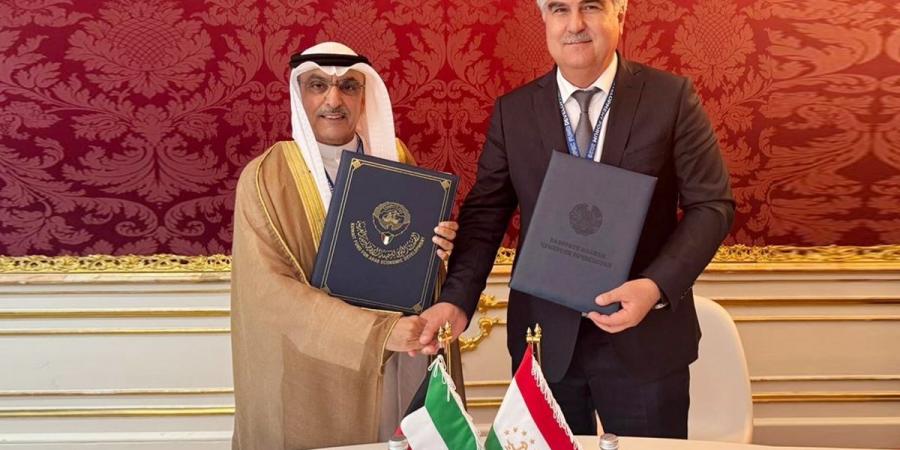 «الكويتي للتنمية» يوقع اتفاقية قرض لتطوير مدارس بطاجيكستان