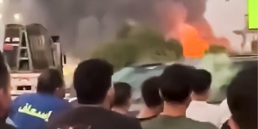 فيديو| تشجيع منتخب مصر على المقهى مقدم على حريق ضخم !