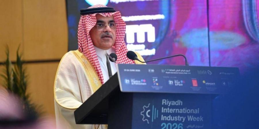 بن سلمة: دعم توطين صناعة الآلات والمعدات لتعزيز التنافسية في السوق المحلي