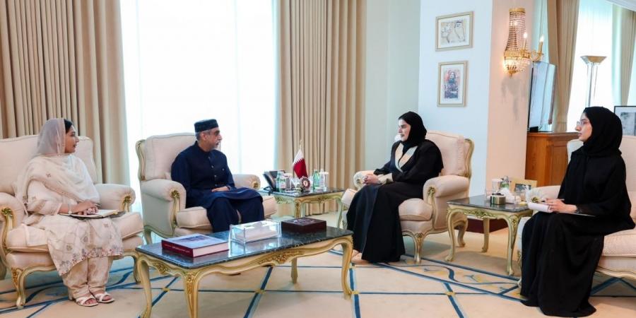 وزير الدولة للتعاون الدولي تجتمع مع السفير الباكستاني