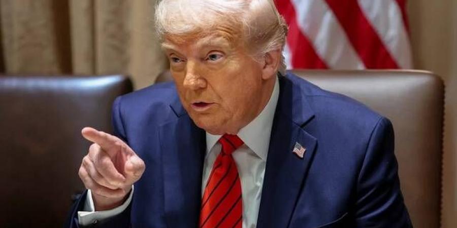ترامب
      ينفي
      فرض
      إيران
      رسومًا
      على
      السفن
      بمضيق
      هرمز