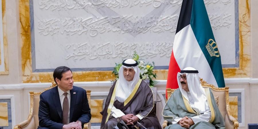 أمير الكويت يبحث مع وزير الخارجية الأمريكي تعزيز العلاقات ومستجدات الأوضاع في الشرق الأوسط