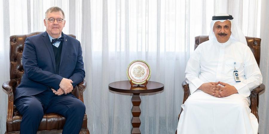 مدير «كونا» بحث مع سفير التشيك تعزيز التعاون الإعلامي