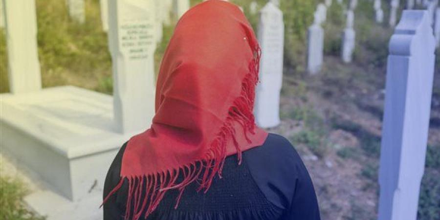 منها العلم النافع، الأعمال التي يصل ثوابها للإنسان بعد الموت