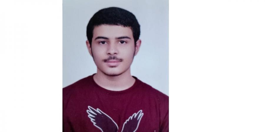 الطالب مالك أحمد عبدالفتاح لـ الشرق: التفوق ثمرة الاجتهاد وبرّ الوالدين.. والنجاح أسعد أسرتي