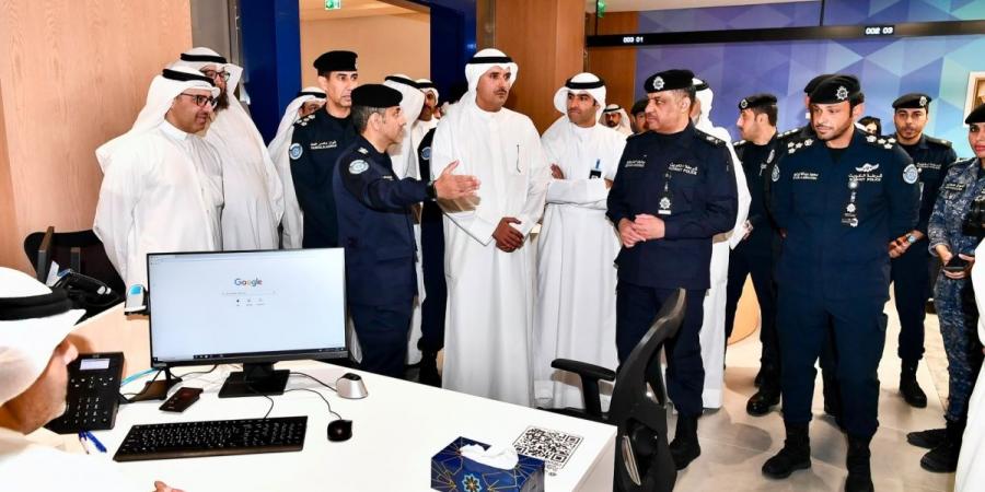 افتتاح مركز خدمة المواطن في الخيران مول