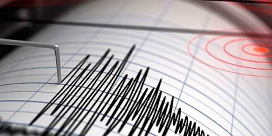 هزة أرضية بقوة 4.7 تضرب إندونيسيا