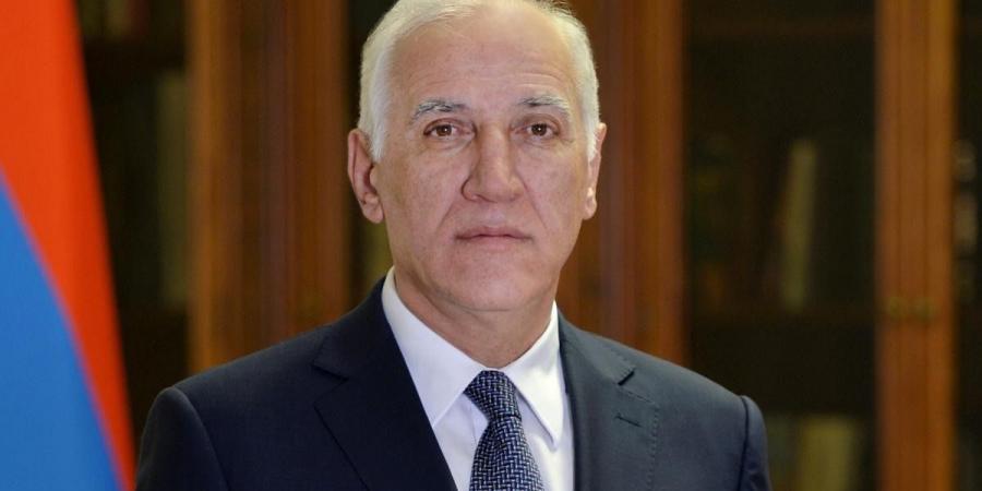 رئيس أرمينيا يصل الدوحة لتقديم العزاء في فقيد الوطن الكبير
