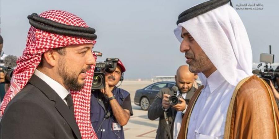 ولي عهد الأردن يصل الدوحة لتقديم العزاء في فقيد الوطن الكبير