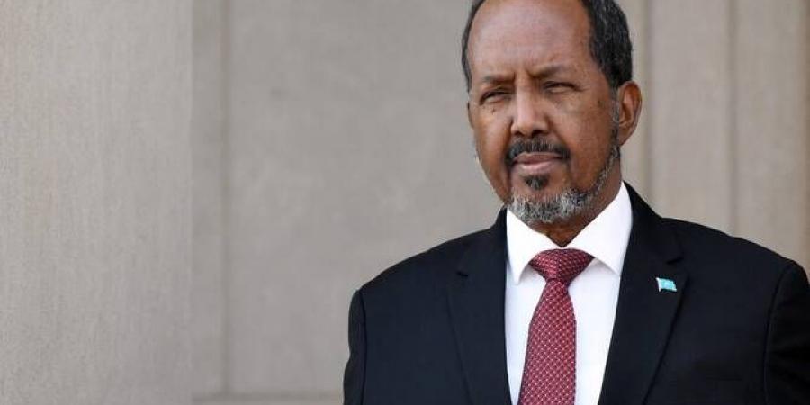 رئيس الصومال يصل الدوحة لتقديم العزاء في فقيد الوطن الكبير