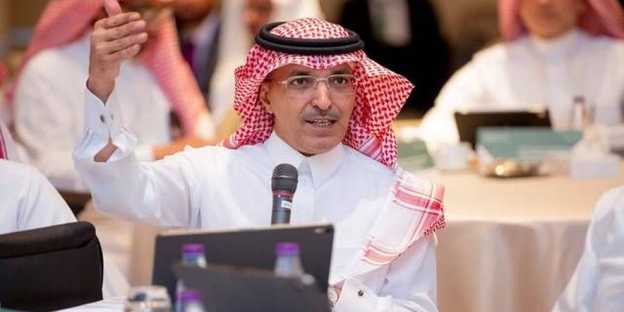 وزير
      المالية
      يعلق
      على
      إقرار
      نظام
      إيرادات
      الدولة
      المحدَّث