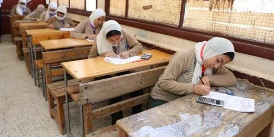 اختبارات
      الدبلومات
      والمعاهد
      الفنية
      2026،
      المواعيد
      والشروط
      والأوراق
      المطلوبة
      للتقديم