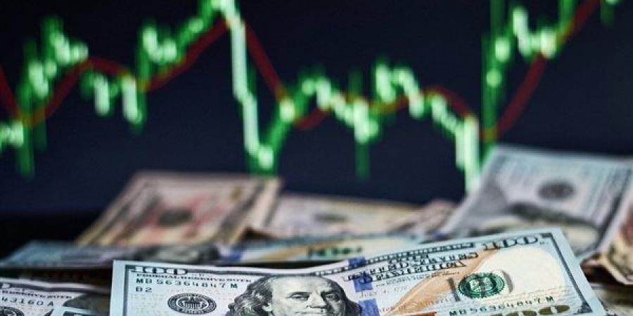 بين
      فخ
      المخزون
      القديم
      وحسابات
      التجار..
      المستهلك
      يدفع
      فاتورة
      تذبذب
      العملة..
      خيارات
      صعبة
      أمام
      المصنعين
      لامتصاص
      "صدمة
      الدولار"..
      وسلاسل
      الإمداد
      في
      مهب
      الريح