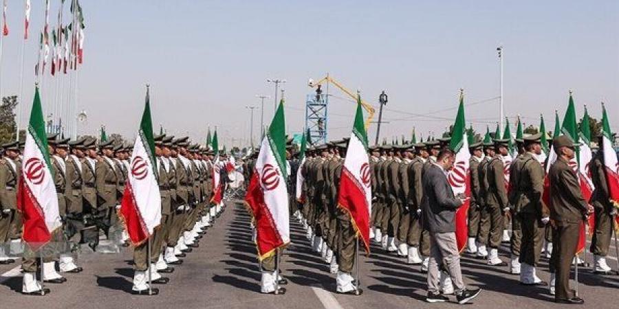الجيش الإيراني: استهدفنا موقع تمركز المروحيات وطائرات الاستطلاع الأمريكية في قاعدة الصخير بالبحرين