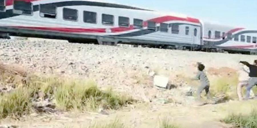 وزارة
      النقل
      تنسق
      لاستقبال
      وتكريم
      "سيدة
      القطار"
      منتصف
      الأسبوع