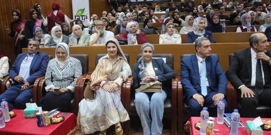 جامعة
      المنصورة
      تفتتح
      الملتقى
      الثامن
      لمطوري
      تكنولوجيا
      المعلومات