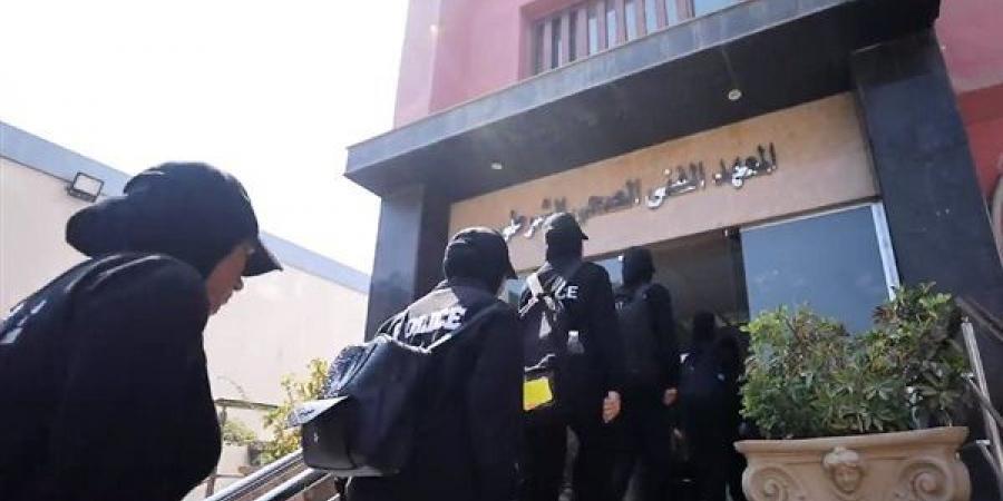 التقديم
      خلال
      ساعات،
      10
      شروط
      تؤهلك
      للالتحاق
      بالمعاهد
      الفنية
      الصحية
      الشرطية