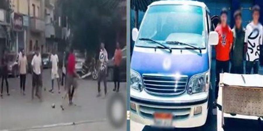 استعراض
      بالسلاح
      الأبيض
      في
      مشاجرة
      ببنى
      سويف،
      الأمن
      يكشف
      الملابسات
      (فيديو)
