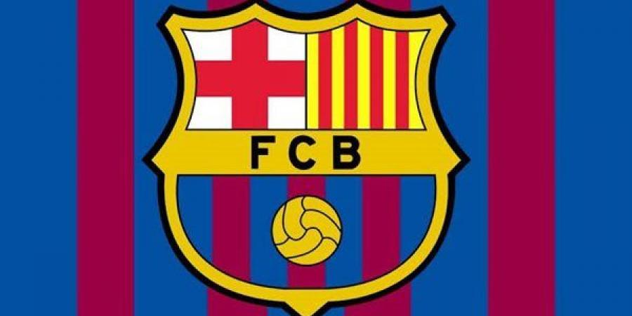 على
      راسه
      ريشة،
      برشلونة
      يحصل
      على
      مكافأة
      مالية
      كبري
      من
      "الفيفا"
      بسبب
      كأس
      العالم